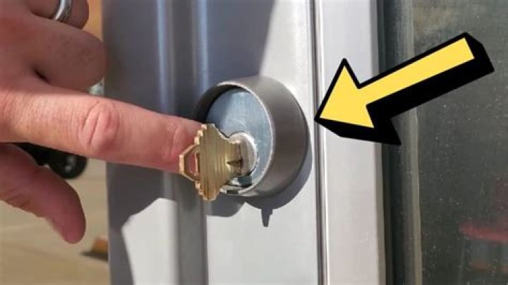 key stuck in lock